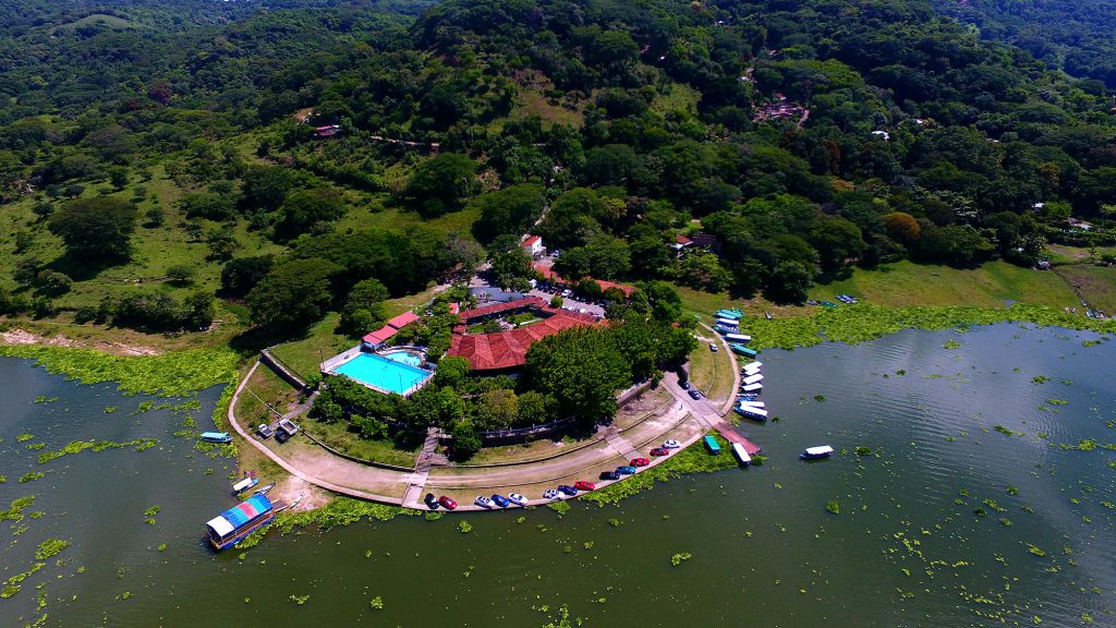 Lago Suchitlan, Suchitoto El Salvador